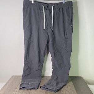 Vuori Men's XL Stretchy Charcoal Drawstring Joggers - 1375